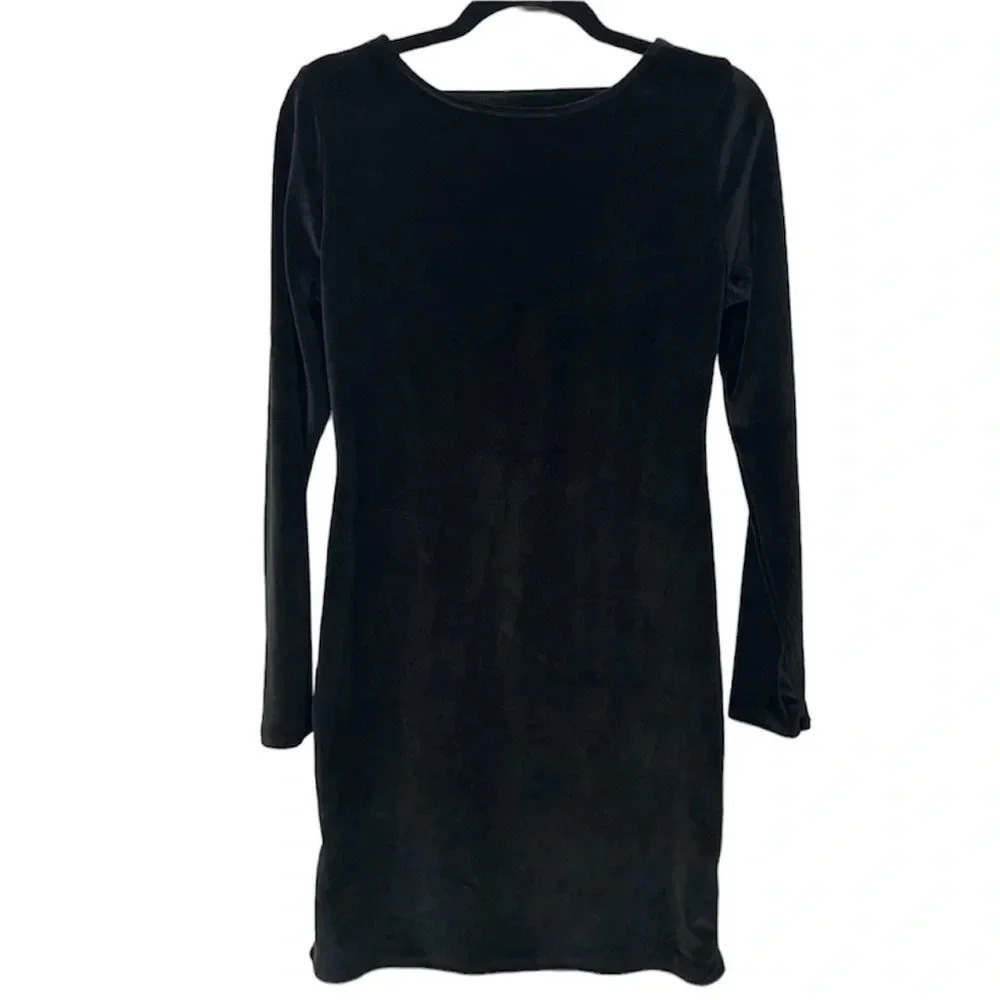 Melrose and Market Velvet Black Back Cut Out Long Sleeve Dress Sz MD NWOT
